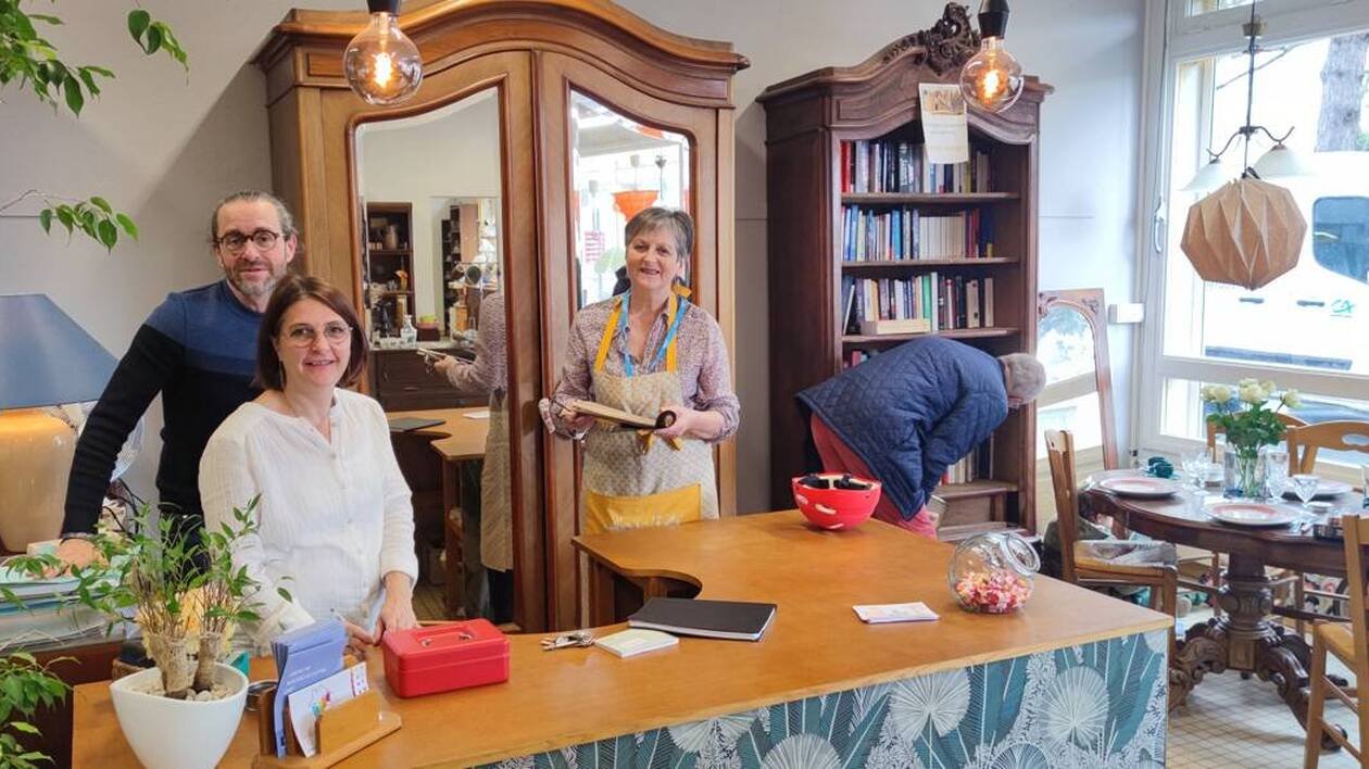 Rayons de meubles d'occasion